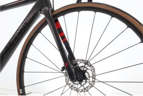 Factor O2 VAM Carbone AXS 12V