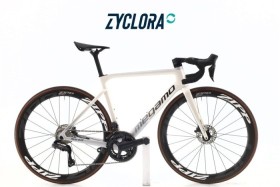 Megamo Pulse Elite Carbone Di2 12V