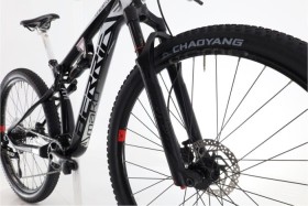 Berria Mako Marathon Carbone X01