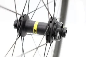 Roue avant Mavic Cosmic Carbone
