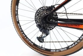 Megamo Track Carbone GX