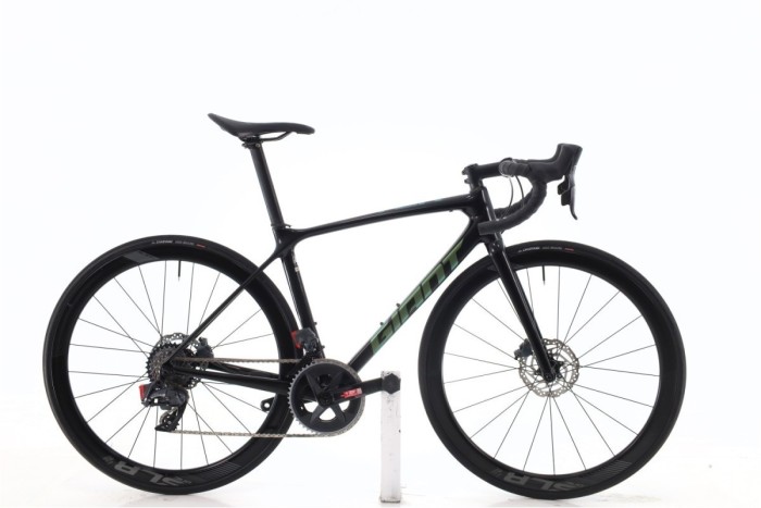 Giant TCR Advanced Pro 0 Carbone AXS 12V